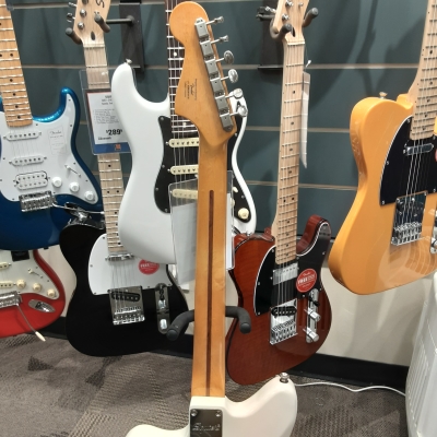 Classic Vibe '60s Jazzmaster, Laurel Fingerboard - Olympic White 6